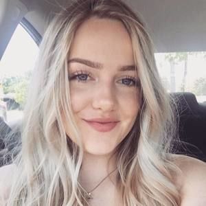 Meet your Posher, Hayley